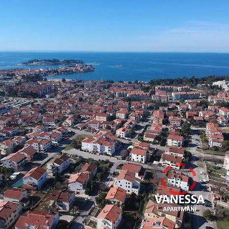 Apartments Vanessa Porec Bagian luar foto