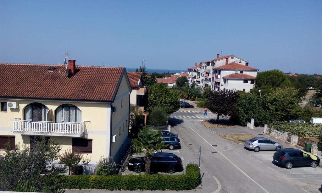 Apartments Vanessa Porec Bagian luar foto